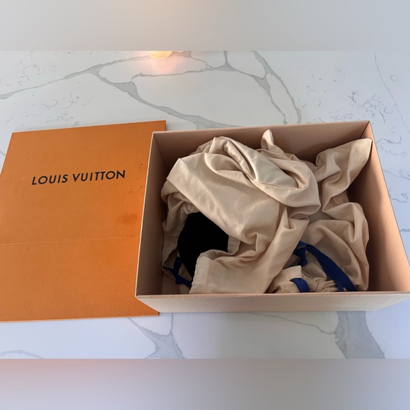 Louis Vuitton Silhouette Ankle Boot open to all reasonable offers - Picture 2 of 16